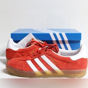 NWT Women’s Adidas Gazelle Indoor - in Bold Orange/Cloud White/Gum - NEW IN BOX